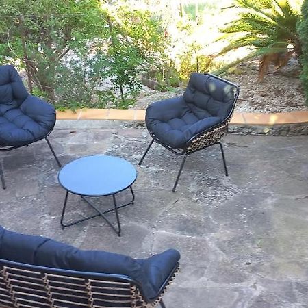Appartement Et Sa Grande Terrasse En Rez De Jardin 圣艾格夫 外观 照片