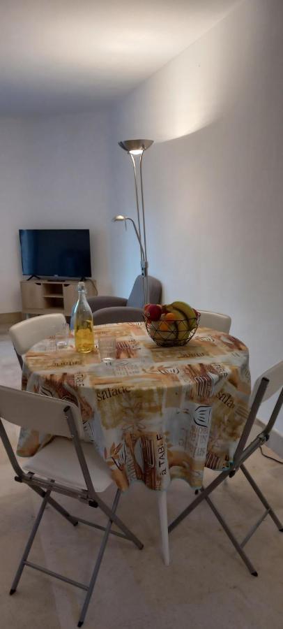 Appartement Et Sa Grande Terrasse En Rez De Jardin 圣艾格夫 外观 照片